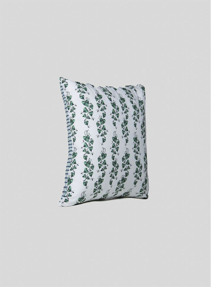 Almofada-folhas-romanticas-bege-e-verde