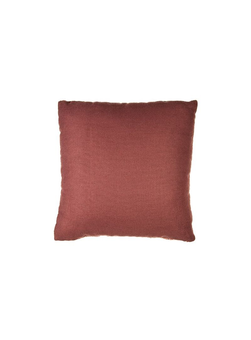 Almofada-renda-rosa-fundo-escarlate