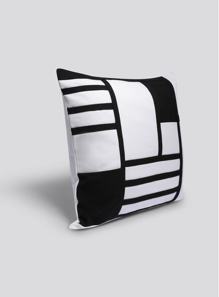 Almofada retângulos preto e branco