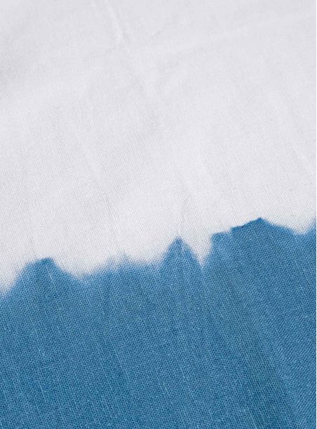 Caminho de mesa tie dye azul e branco