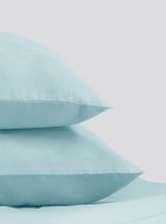 Capa-travesseiro-cama-azul-claro-007