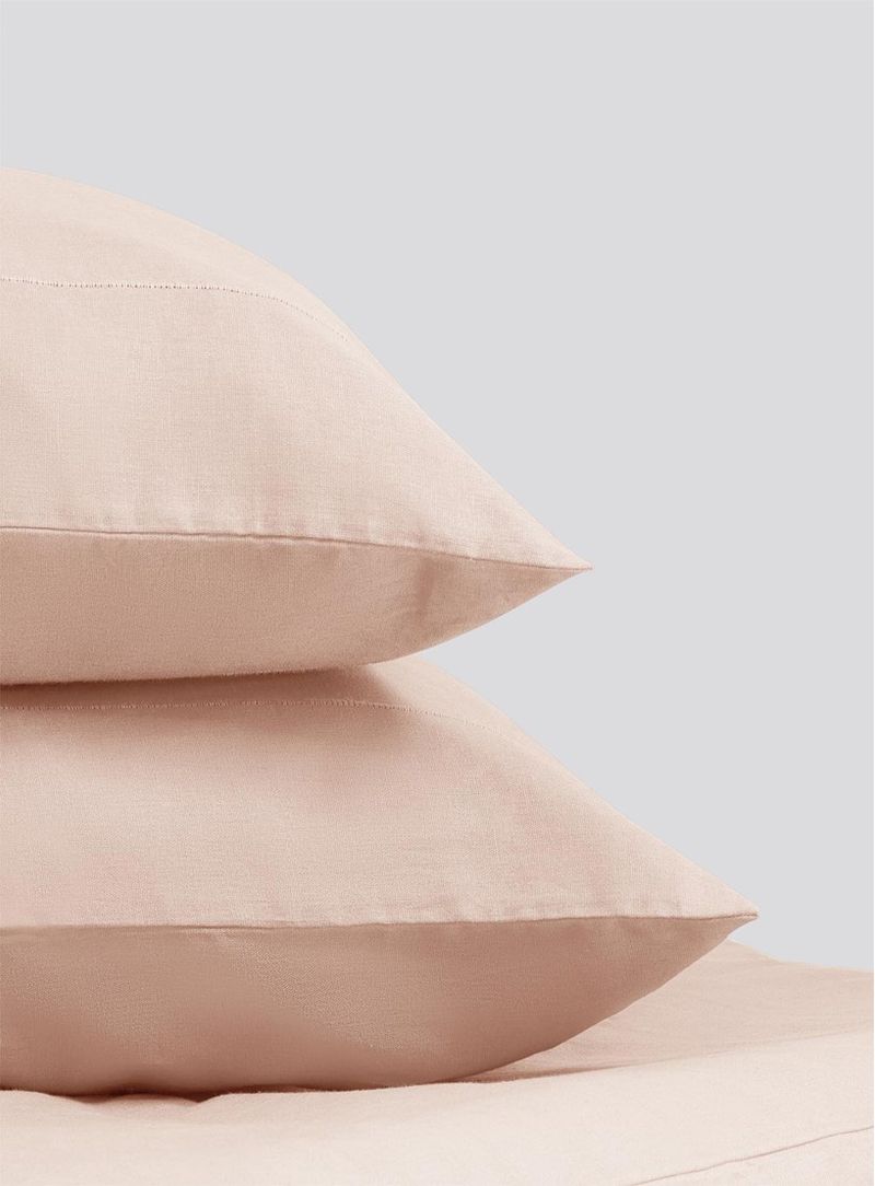 Capa-travesseiro-cama-rosa-004