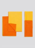 Conjunto-de-mesa-amarelo-e-laranja