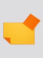 Conjunto-de-mesa-amarelo-e-laranja