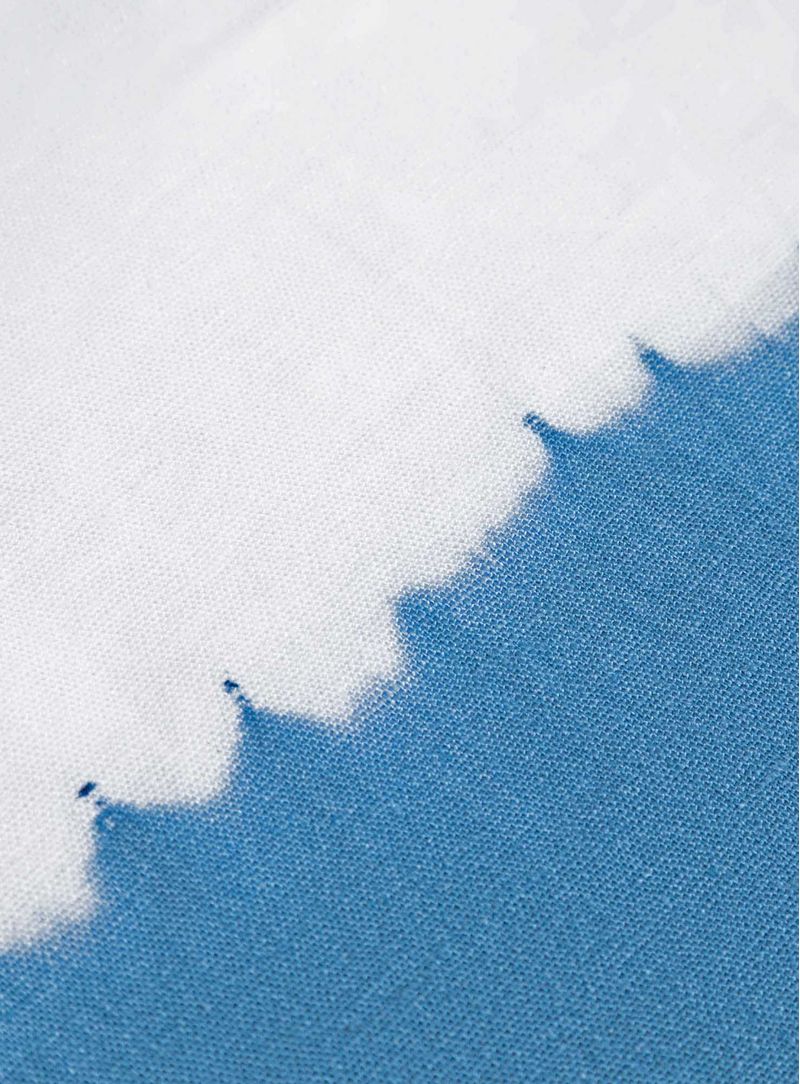 Guardanapo-tie-dye-branco-e-azul