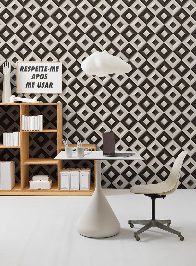 Papel-de-parede-piramide-bege-e-preto
