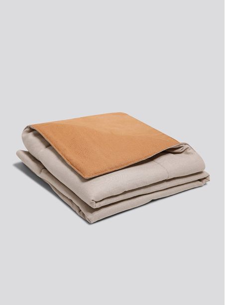 Peseira bicolor cama ocre e bege