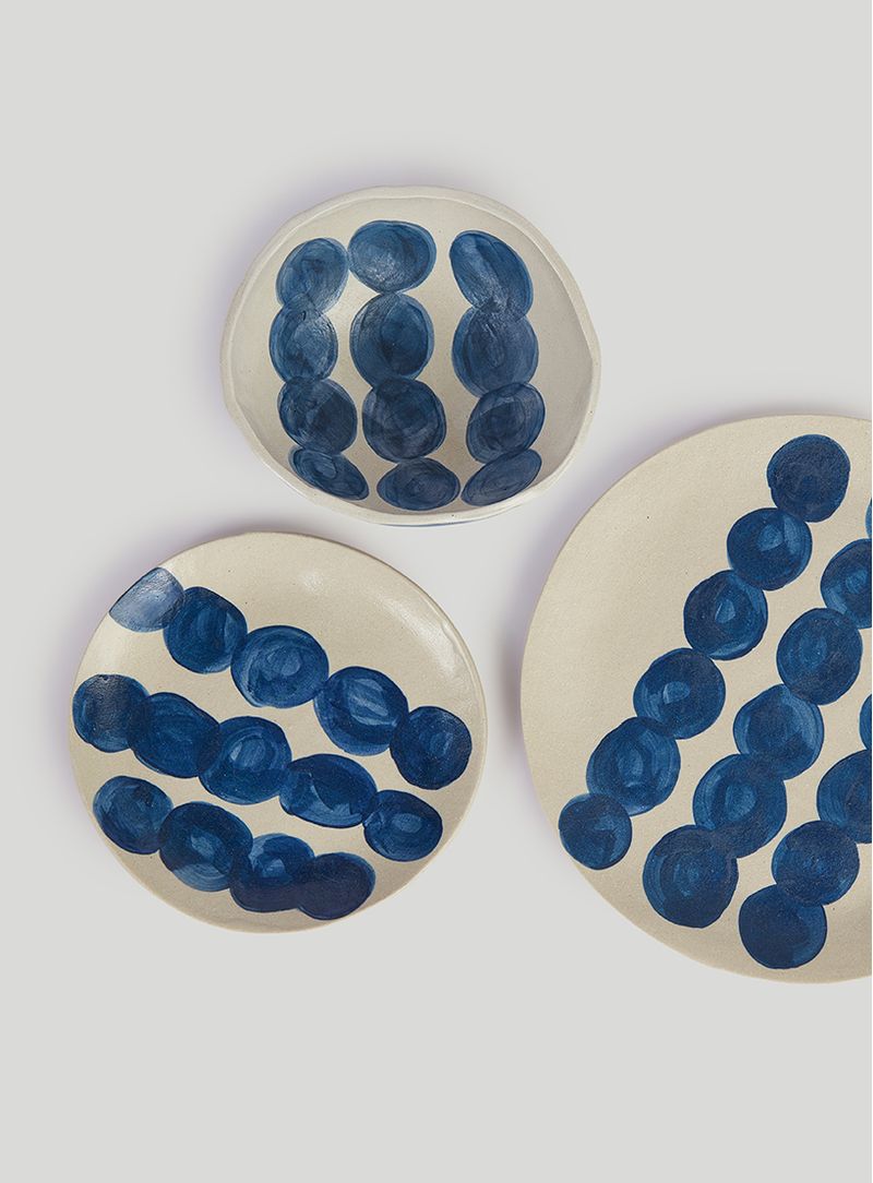 Prato-ceramica-refeicao-i-branco-e-azul