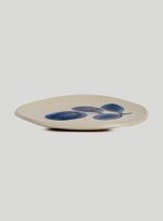 Prato-ceramica-sobremesa-iv-branco-e-azul