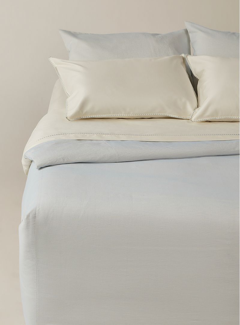 Jogo-de-lencol-400-fios-cotidiano-natural-off-white-e-azul