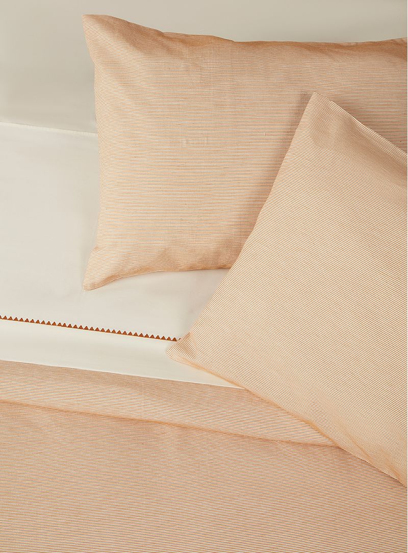 Capa-travesseiro-mar-off-white-e-ocre