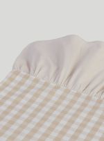 Toalha-de-mesa-xadrez-babado-bege-e-off-white