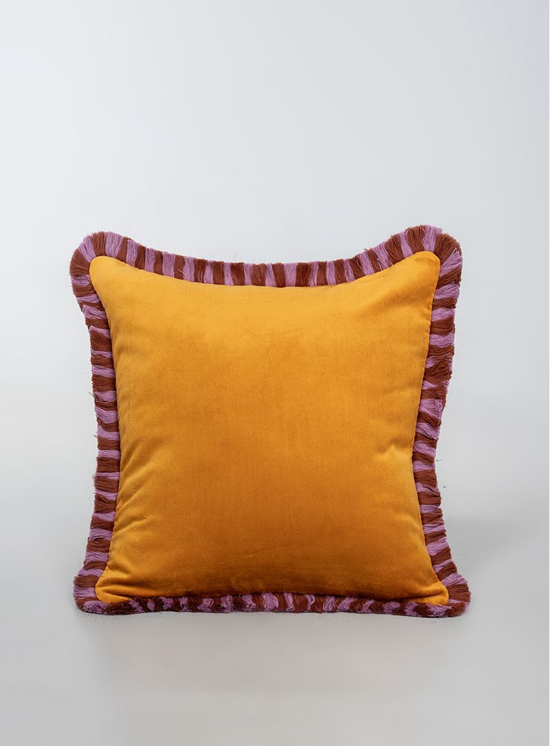 almofada-marabu-listrado-ocre-lilas-e-marrom