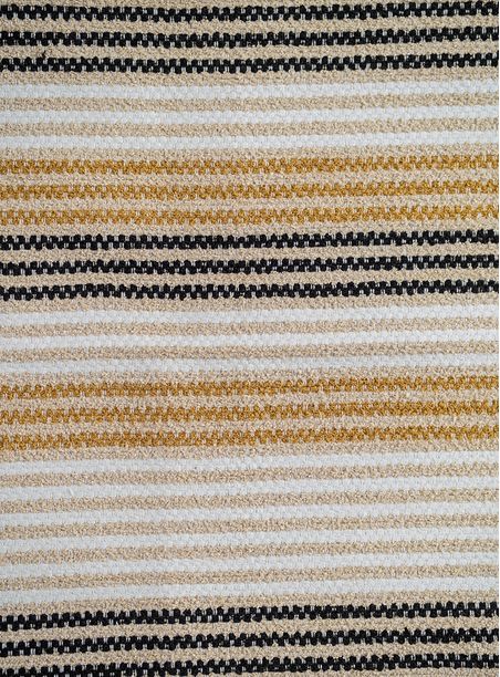 Tecido jacquard listrado serena branco, ocre e preto