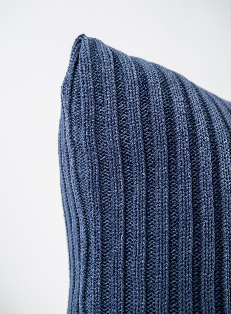 Almofada-Trico-Plissada-azul-jeans