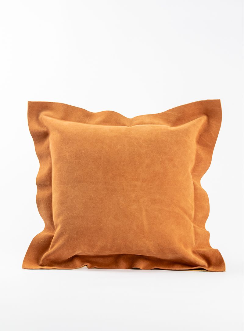 Almofada-Couro-camurcao-Ocre-e-Laranja