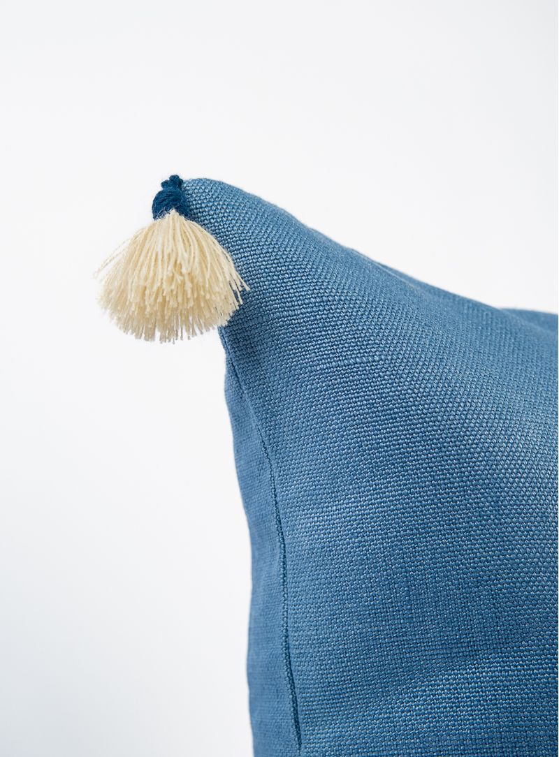 Almofada-pompom-Azul-033