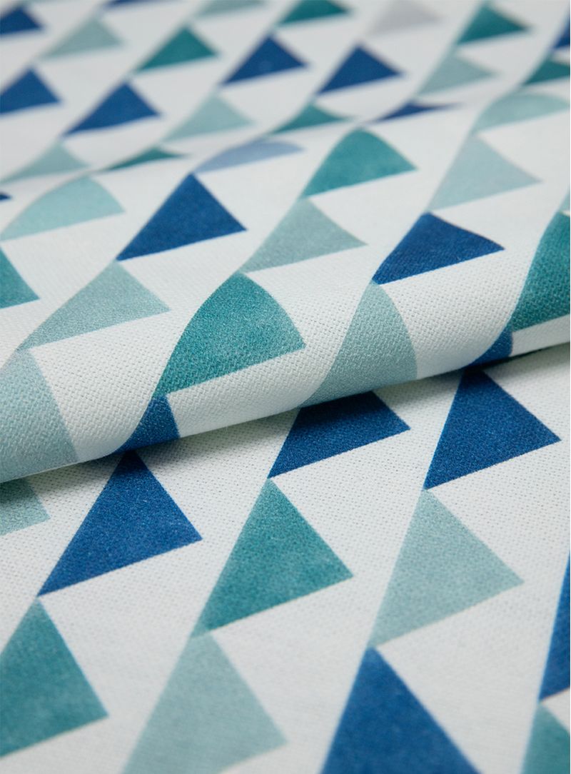 Nova-categoria-no.13Tecido-Estampado-Triangulo-Aquarela-Azul