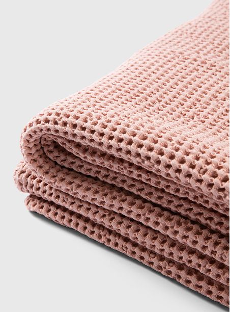 Colcha favo rosado