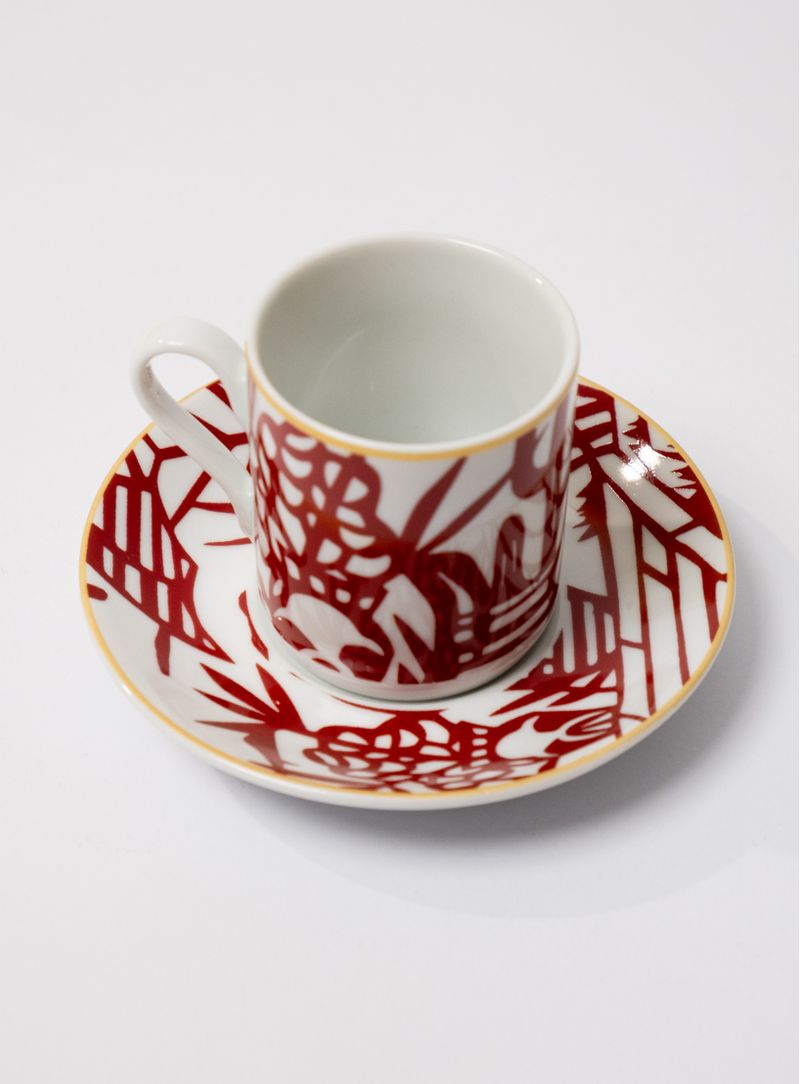 Xícara De Café Com Pires Jardim Vermelho e Dourado