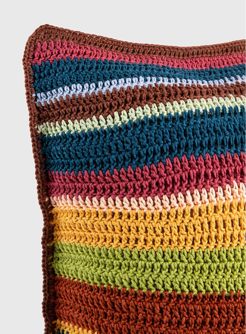 Almofada-listras-croche-colorida
