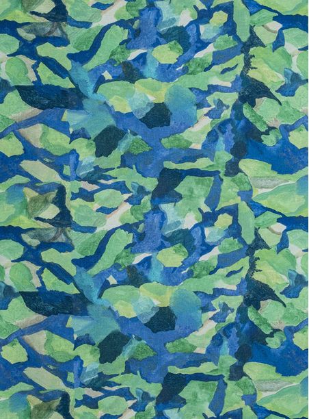 tecido estampado dentro da mata azul e verde