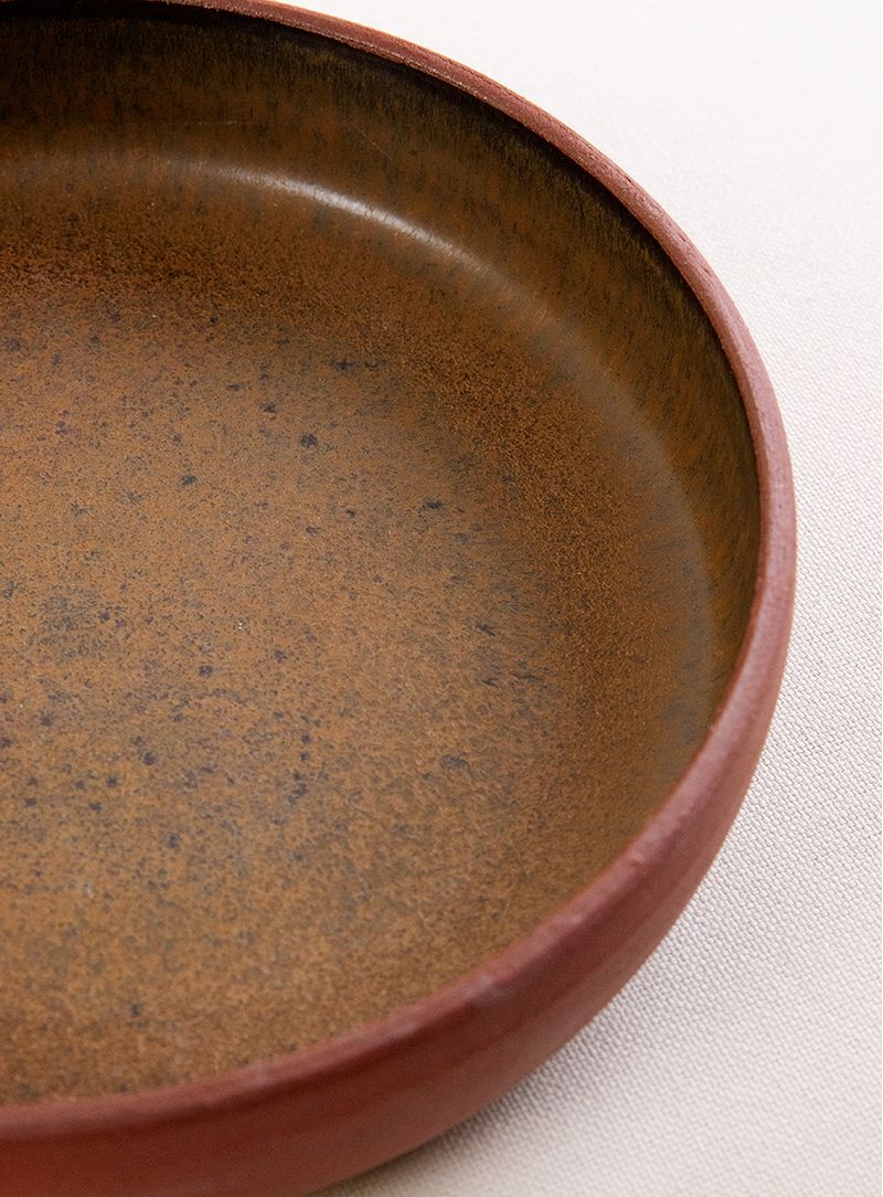 Prato-Fundo-terracota-ceramica-esmalte-amarelo-ferrugem