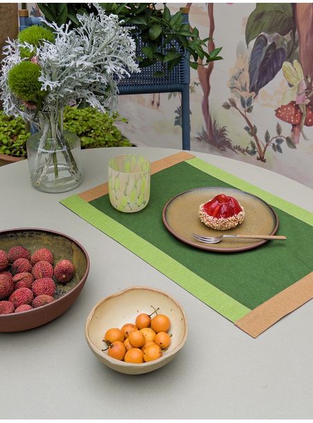 Jogo Americano Recortes impermeável verde e bege