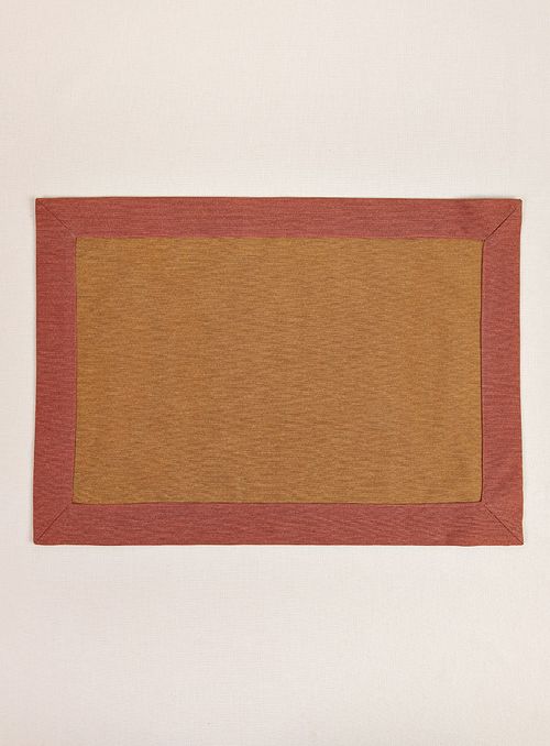 Jogo Americano Recortes impermeável caqui e vermelho